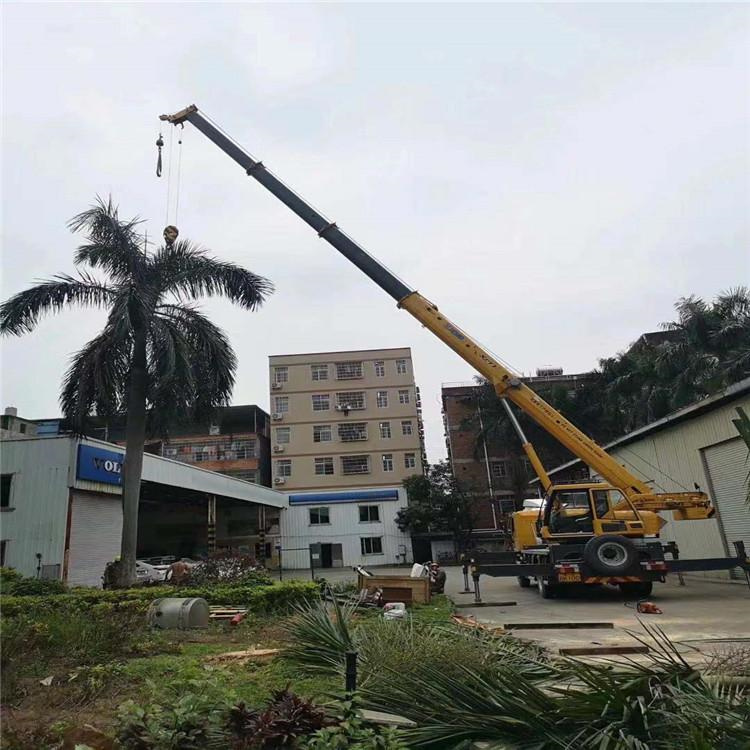 昌洒镇12吨吊车出租一天的收费标准是什么